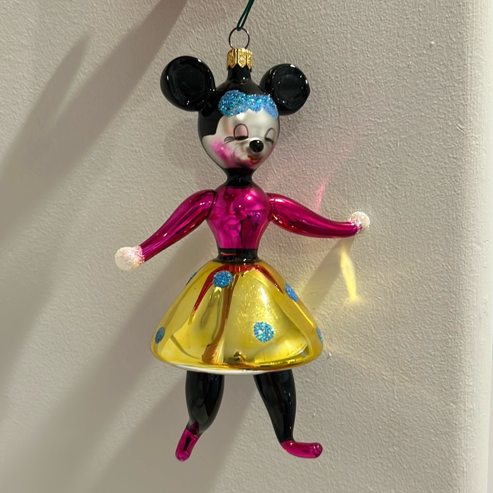 Christopher Radko “Kissing Cousins” Vintage.
Minnie Mouse.
